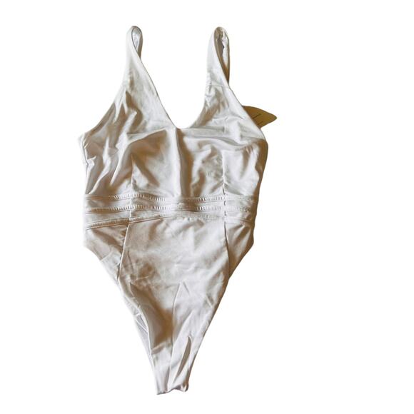 BuffBunny Collection White One Piece Swimsuit Size Small NWT - Picture 2 of 7